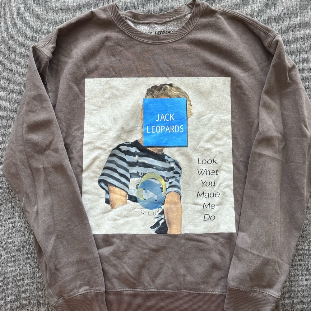Taylor Swift Jack Leopards LWYMMD Gray Crewneck size M